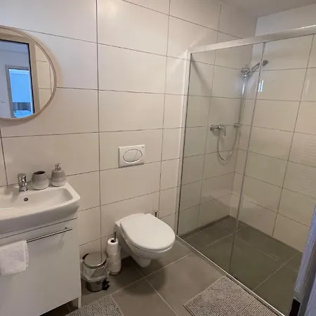 Dum Nad Jezerem - Iii Apartament