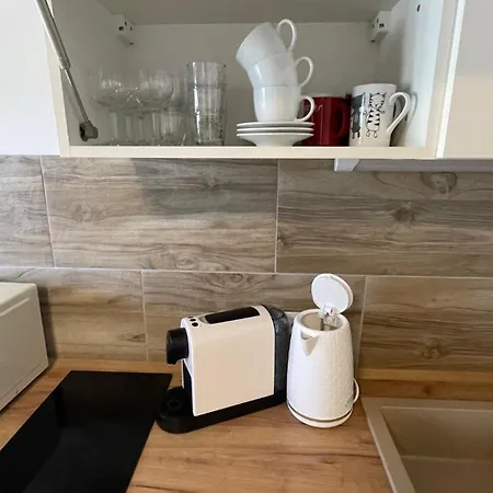 Dum Nad Jezerem - Iii * Most